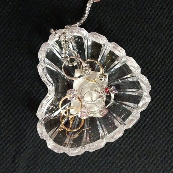 Romantic Jewel Heart Dish - Picture 2 of 5